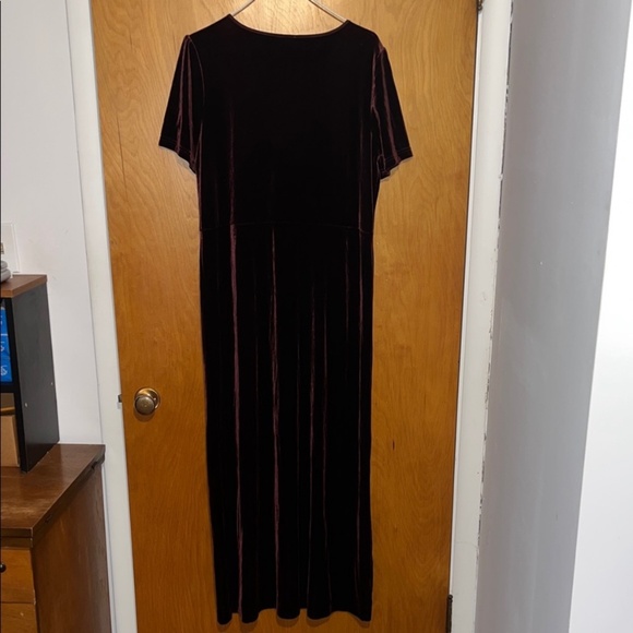 Elegant Laura Ashley Burgundy Velvet Maxi Dress - Picture 4 of 5